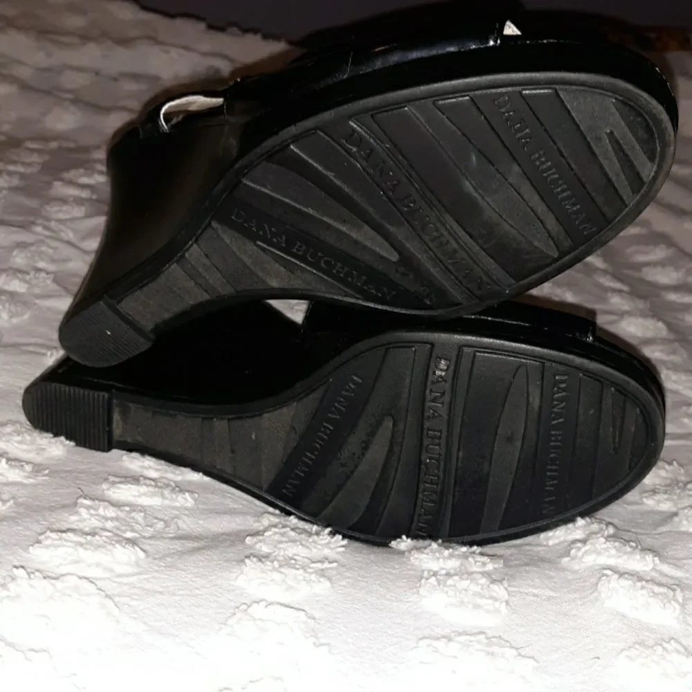 Dana Buchman like new